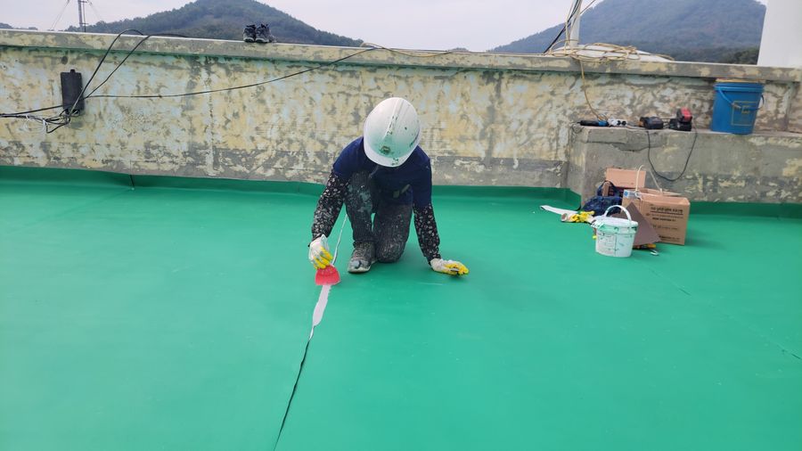 시트 이음매 접착